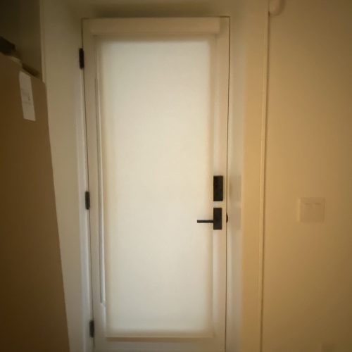 roller shade outside mount - door